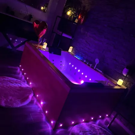 Cosy Jacuzzi Parking Privee Апартаменты