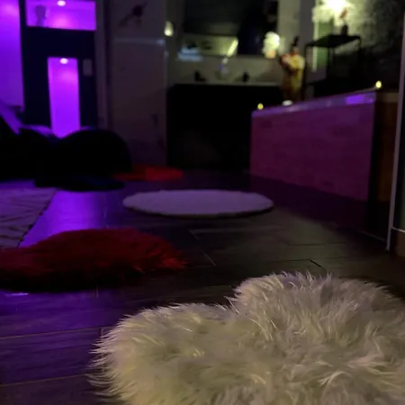 Cosy Jacuzzi Parking Privee 公寓 *