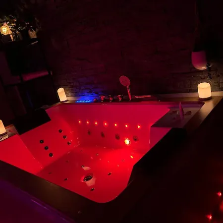 Cosy Jacuzzi Parking Privee