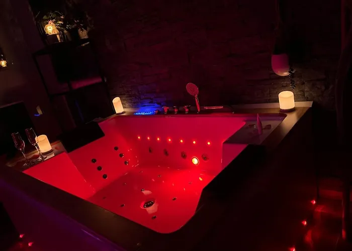 Cosy Jacuzzi Parking Privee